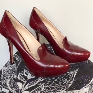 Never worn gorgeous Prada pumps
